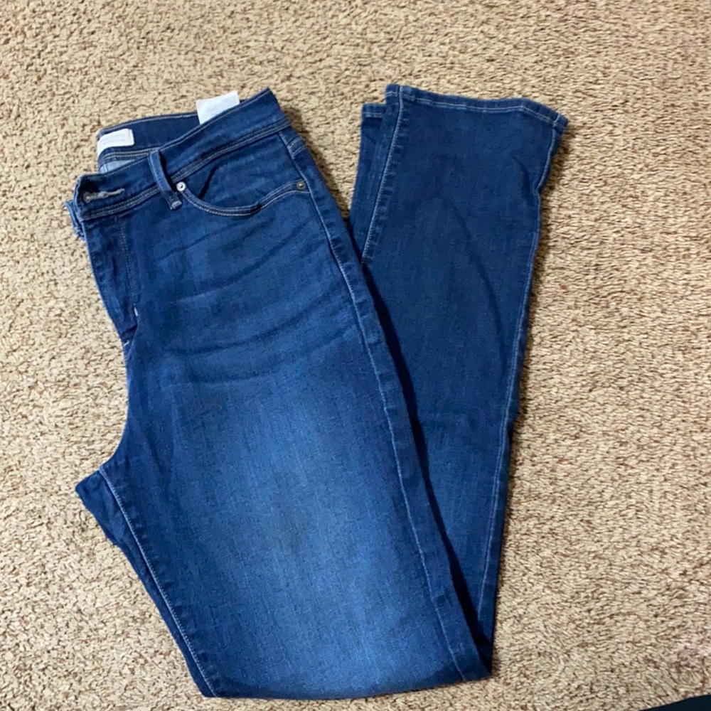 Levi’s Perfectly Slimming Skinny 512 Skinny Leg